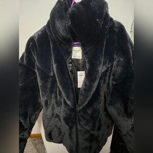 Abercrombie & Fitch Women's Black Faux Fur Jacket